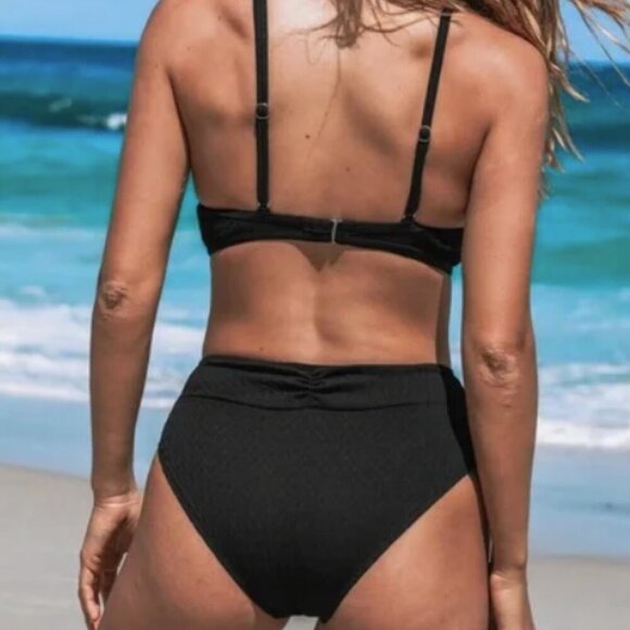 CUPSHE Bikini Black with White Stitching Plunging-V Whipstitch Bikini Medium NWT - Picture 3 of 5